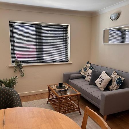 Sea Breeze Apartments Porthcawl - Ground Floor Nottage Экстерьер фото