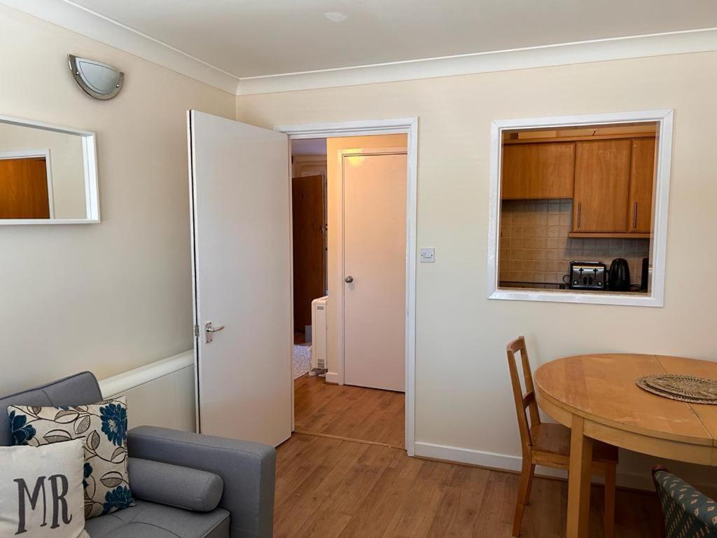Sea Breeze Apartments Porthcawl - Ground Floor Nottage Экстерьер фото